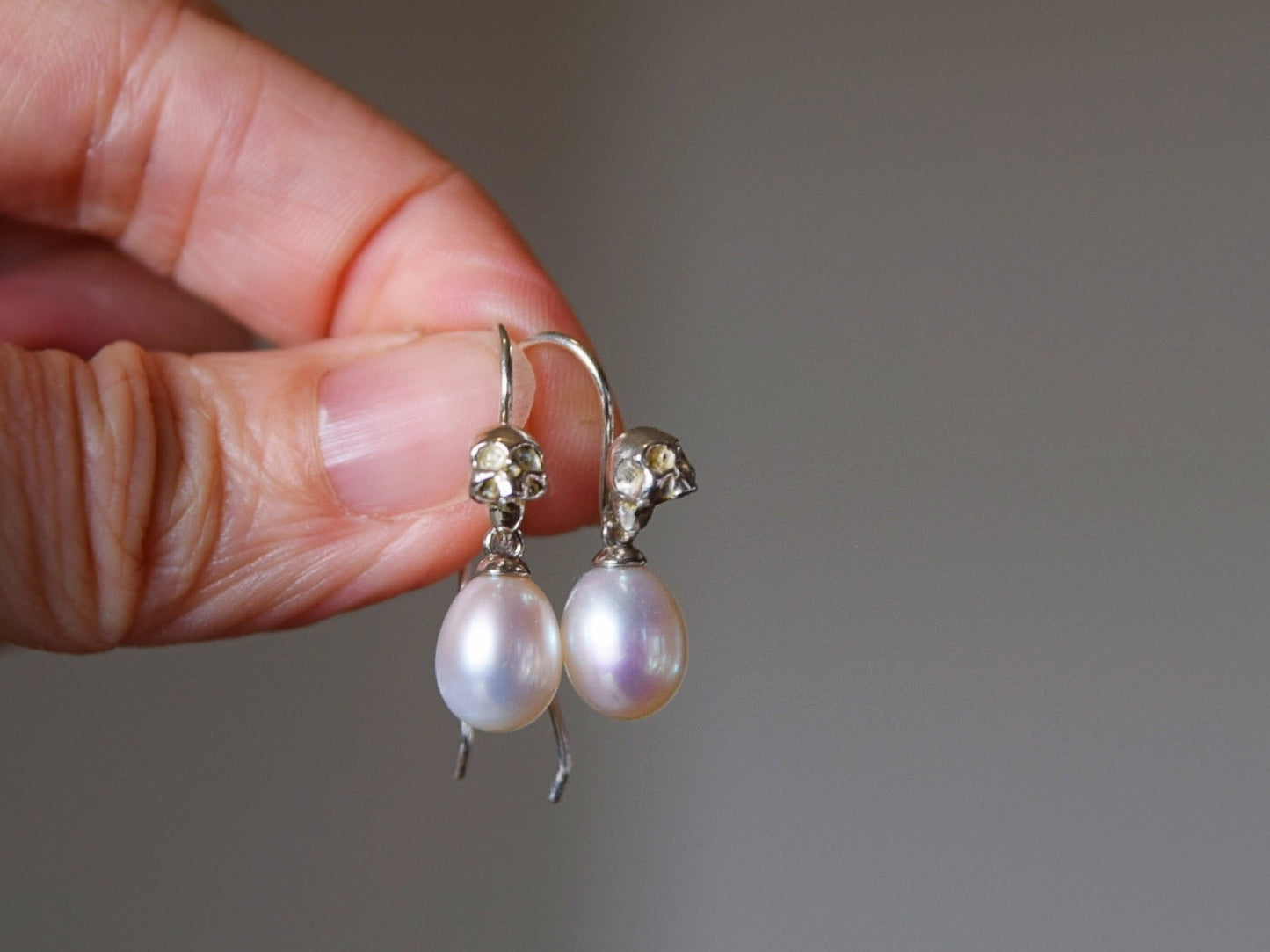 Skull Pearl Earrings