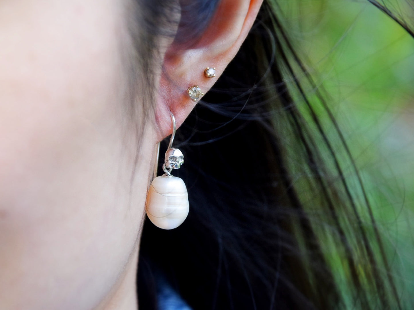 Skull Pearl Earrings