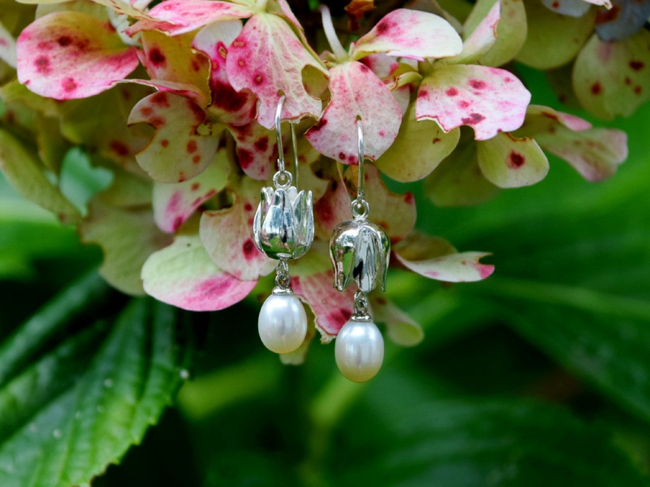 Tulip Pearl Earrings