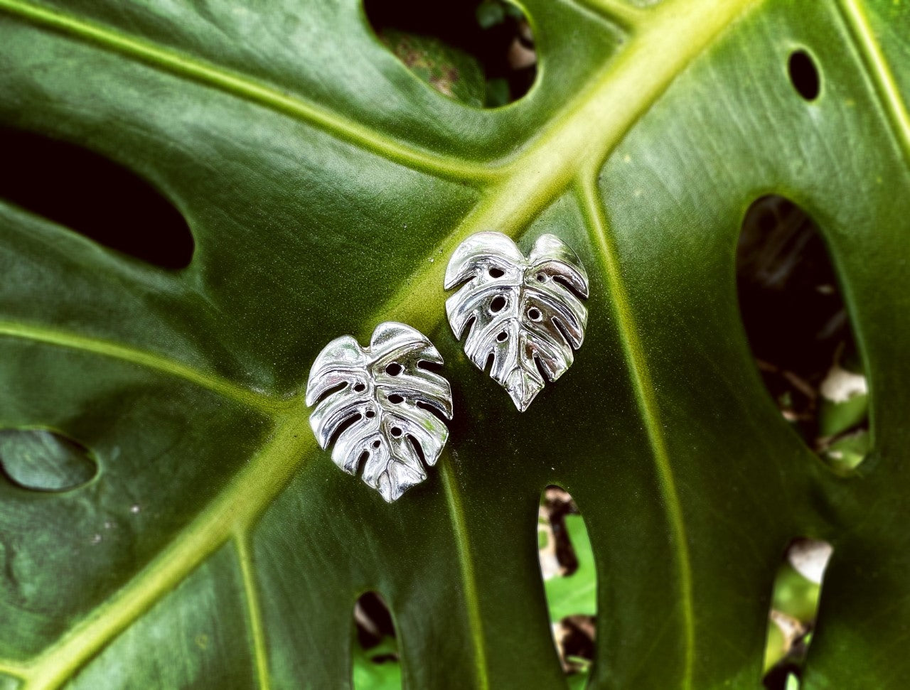 Monstera Deliciosa Pendant