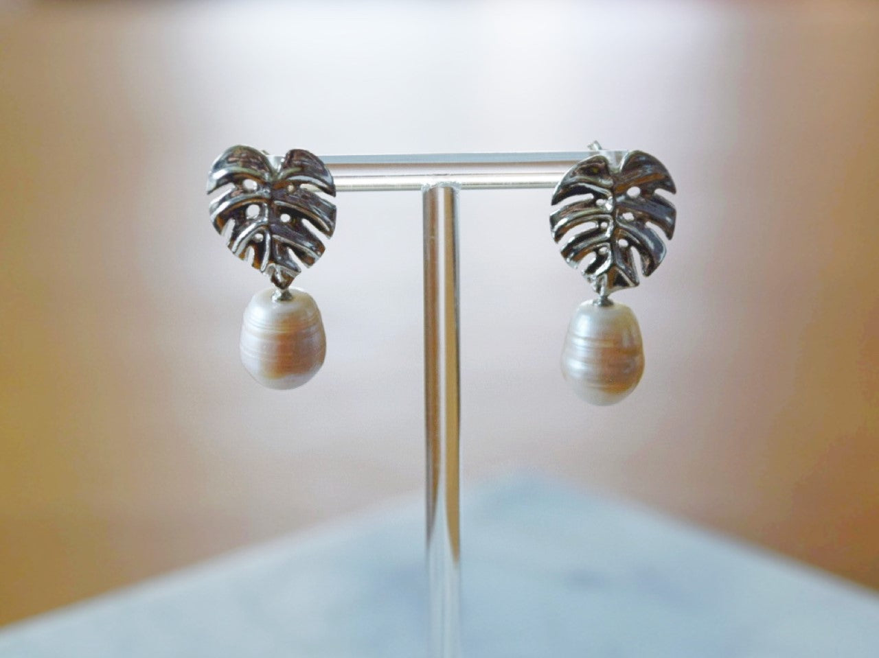 Monstera Deliciosa Pearl Earrings