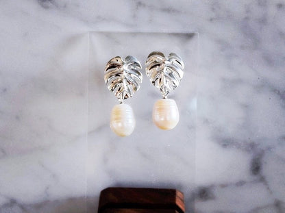 Monstera Deliciosa Pearl Earrings