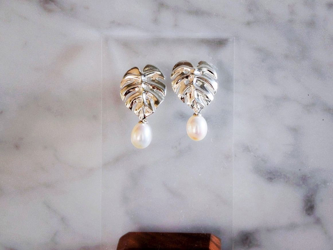 Monstera Deliciosa Pearl Earrings